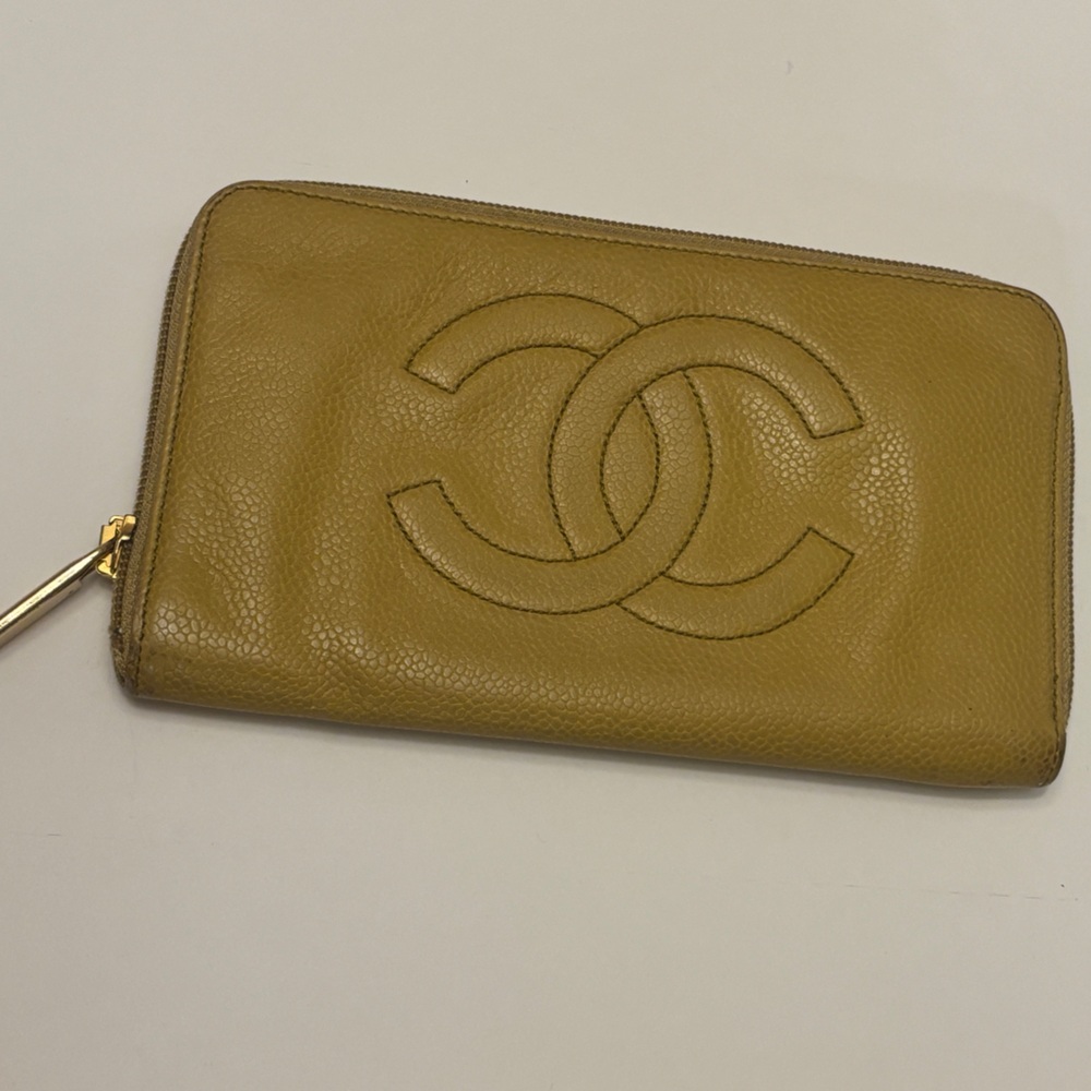 Chanel CC Logo Yellow Vintage Leather Wallet Zippy